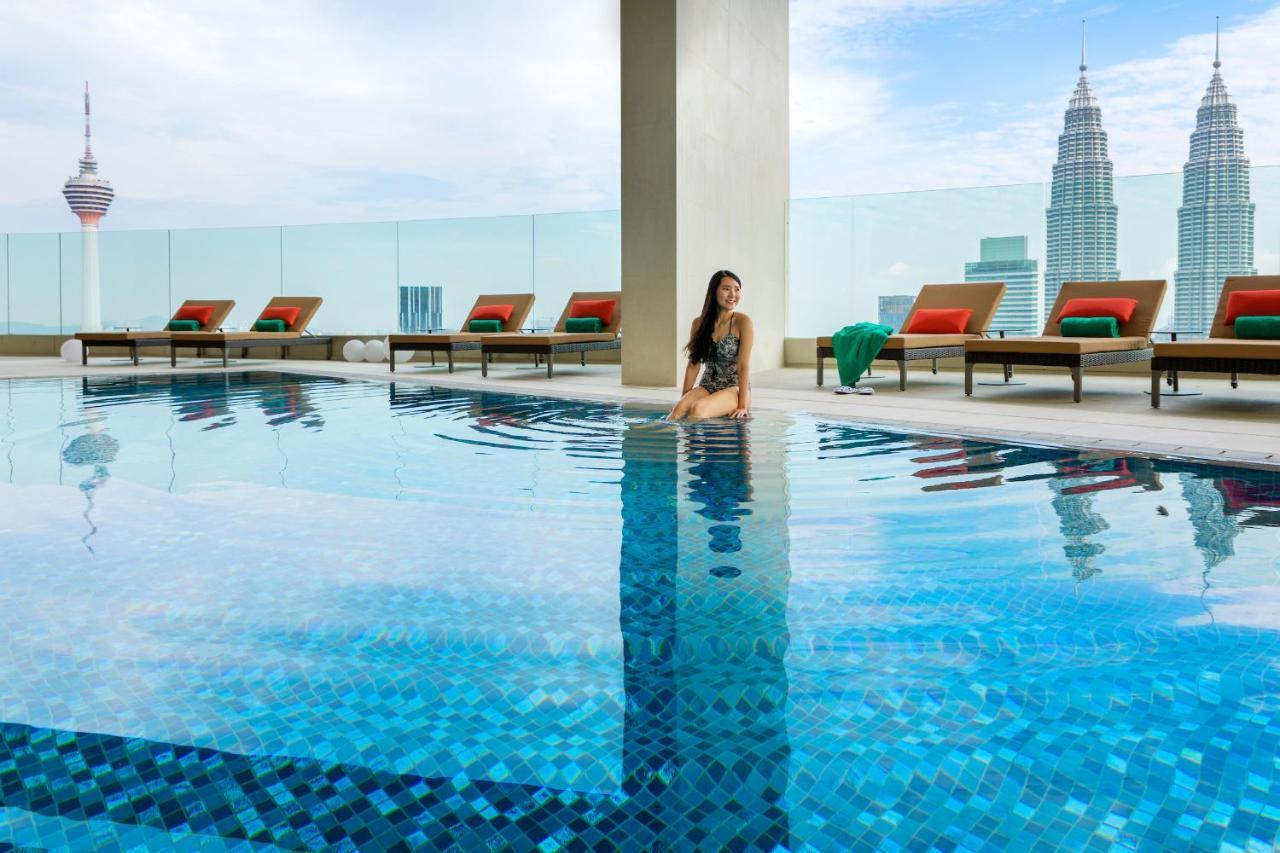 Banyan Tree Kuala Lumpur Hotel Exterior photo The pool at the 39th floor