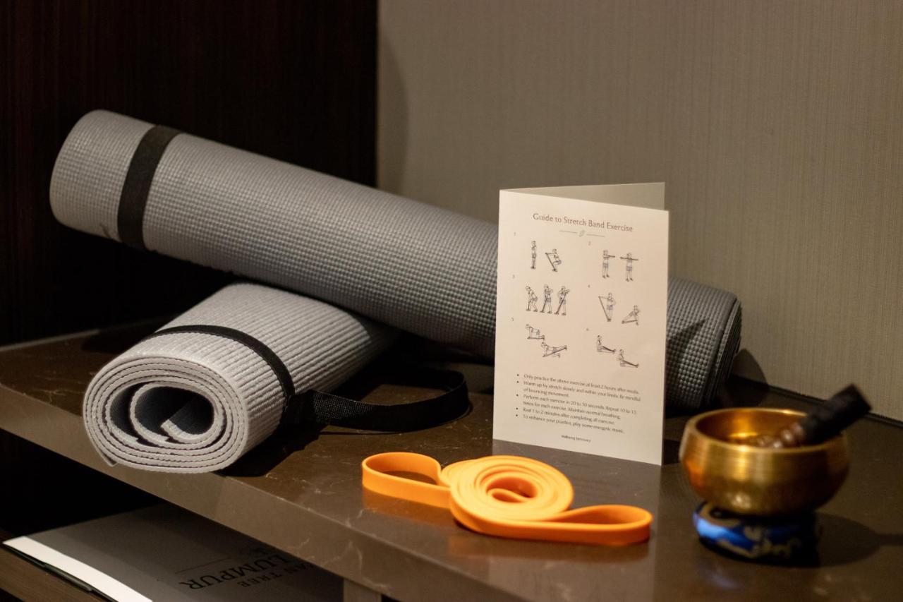 Banyan Tree Kuala Lumpur Hotel Exterior photo A yoga mat