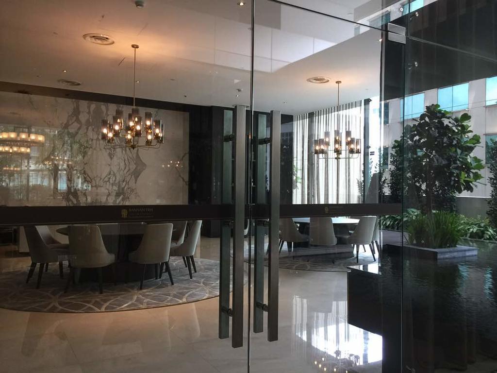 Banyan Tree Kuala Lumpur Hotel Exterior photo The interior of the lobby